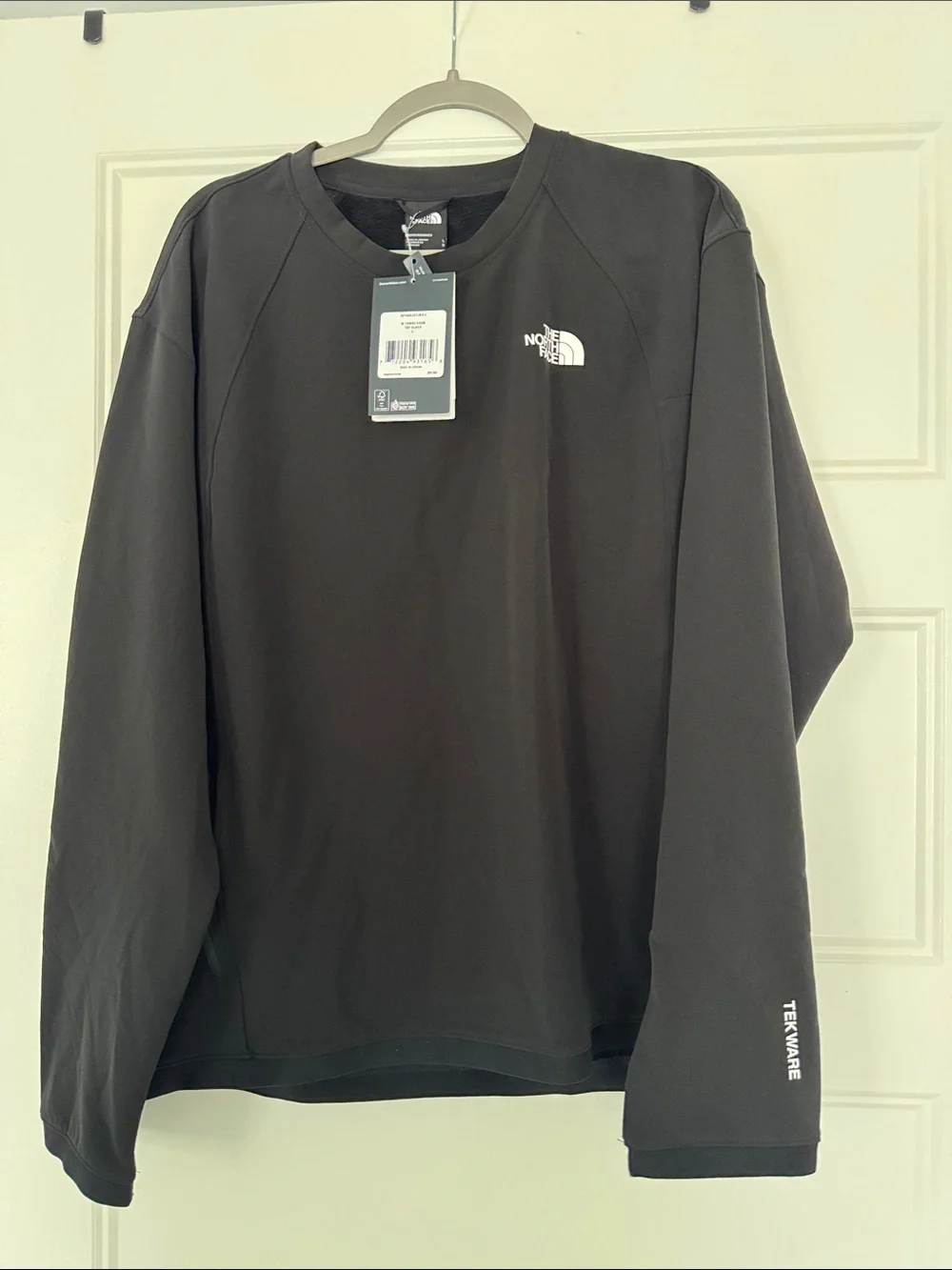 The North Face Men's Black Crewneck Tekware Sweatshirt